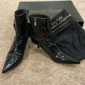Donald J Pliner Black Patent Robe Booties 6.5